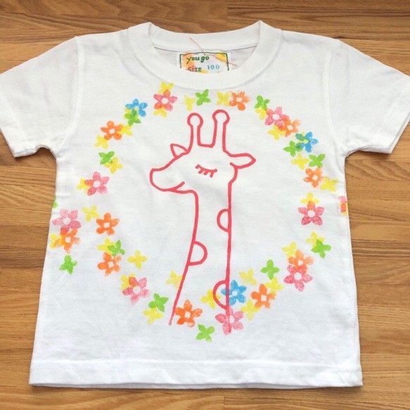受注制作　kidsTシャツ「キリンと花リース」90cm~140対応 1枚目の画像
