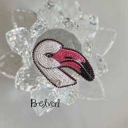 ビーズ刺繍ブローチ　-フラミンゴ- 1枚目の画像