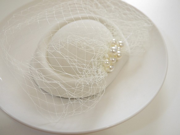 トークハット トーク帽 カクテルハット ヘッドドレス パーティー ウェディング 和装 白無垢 色打掛 1枚目の画像