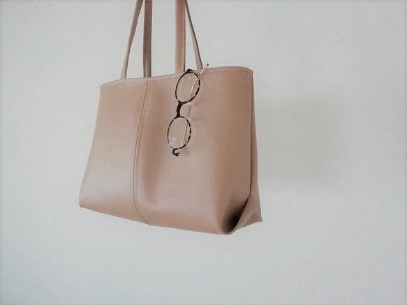 ブラウン色のふわりトートバッグ「Creema限定」 2枚目の画像