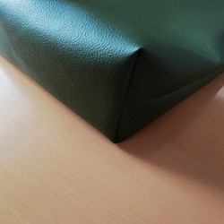 深緑色のA4対応シンプルトートバッグ「Creema限定」 5枚目の画像