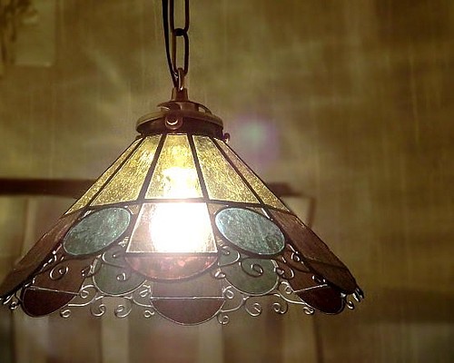 レトロな花のらんぷ ステンドグラス ランプ 照明 ペンダント