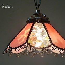 ステンドグラス キャンディーピンク ペンダント 照明 ライト ランプ 1枚目の画像