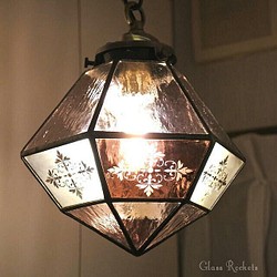 LED電球付き ユリの文様のランプ ステンドグラス ペンダント 照明 ライト 1枚目の画像