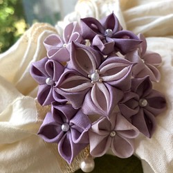 【草木染め】紫根で染めた紫陽花シルク・コサージュ 1枚目の画像