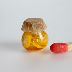 ミニチュアガラス　ハチミツレモンのキャニスター 1枚目の画像