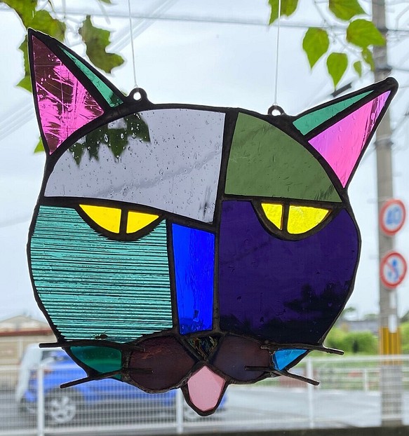 猫図鑑【ベロ】《猫サンキャッチャー》ステンドグラス 1枚目の画像