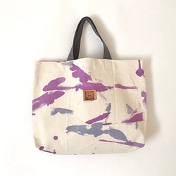 tote bag / sunbeams leaves / perple / 手染めの帆布トートバック A4 1枚目の画像