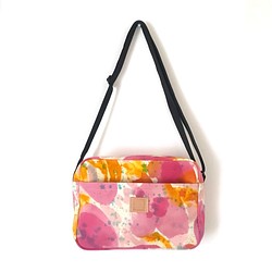 shoulder bag / 手染めの帆布ショルダーバッグ / palette pink 1枚目の画像