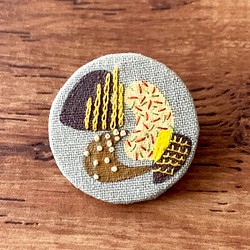 <<四季-暮秋>>系列：規圓  手刺繡別針Hand Embroidery Pin 第1張的照片