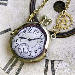 【送料無料・即納】時計がま口ミニ　歯車のバッグチャーム　アラビア数字金時計 1枚目の画像