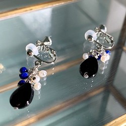 [六月和十二月生日石] 青金石、烏黑瑪瑙和淡水珍珠耳環/穿孔 第1張的照片