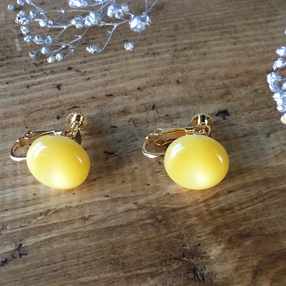 Soft marble color earrings (Yellow) 1枚目の画像