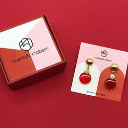 聖誕紅耳環 • 樹脂耳環 • Red Christmas Baubles Earrings • t5o 第1張的照片