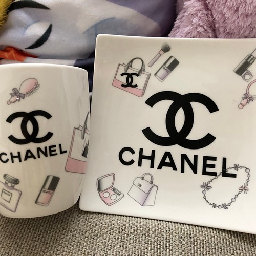 マグカップ＆四角いお皿(CHANEL) トートバッグ ✩⃛ೄドナルド✩⃛ೄ