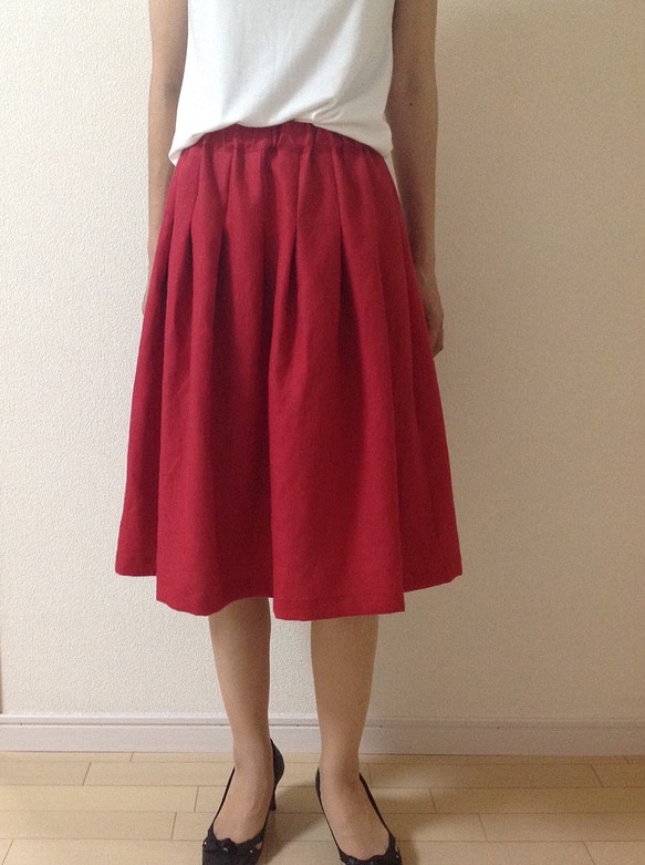 リネンのタック＆ギャザースカート C&S 赤 1枚目の画像