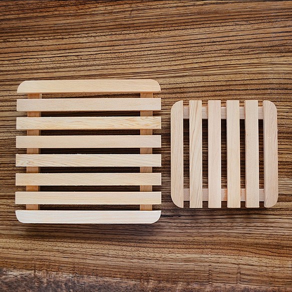 檜木棧板造型隔熱墊(小) 第1張的照片