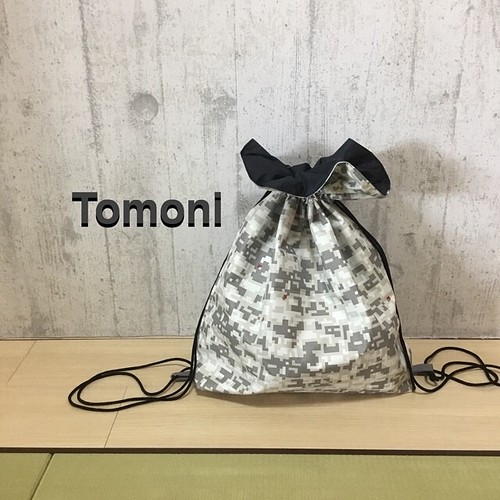 プールバッグ ジムバッグ 巾着リュック 迷彩 白 リュック バックパック Tomoni 通販 Creema クリーマ ハンドメイド 手作り クラフト作品の販売サイト