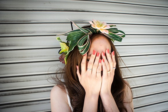 《SALE》Flower crown【Feminine Resort】花冠リーフ冠ヘッドドレス 1枚目の画像