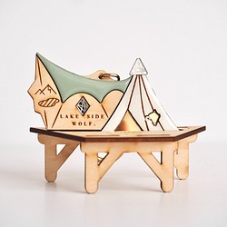 テントとタープのキーホルダー カラバリ2種類 (木製スタンド＆ギフトケース付き☆)キャンプキーホルダー 1枚目の画像