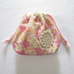 SALE   ピンクの花柄　巾着袋 1枚目の画像