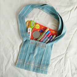 カレン族の手織り&藍染めバッグS/ 水色 インディゴ/大人・キッズ兼用/手縫い/ ショルダー 1枚目の画像