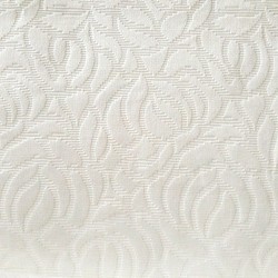上品な薔薇模様 フクレジャガード 生地（108cm巾×30cm･オフ白） 1枚目の画像