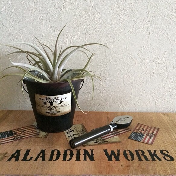 リメイク缶 リメ缶 リメカン 一輪挿し・花瓶・花器 AladdinWorks 通販