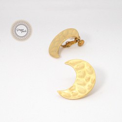 イヤリング[Crescent Moon/古代金] 1枚目の画像