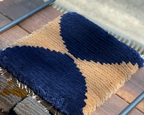 ノッティング織り椅子敷 座布団 半丸 カーペット・絨毯・ラグ・マット