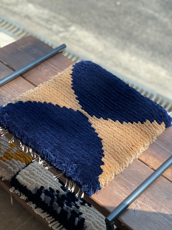 ノッティング織り椅子敷 座布団 半丸 カーペット・絨毯・ラグ・マット