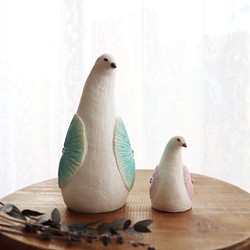 陶置物 幸せ運ぶ白い鳥 アンティーク風仕上げ 【特大サイズ 】 ターコイズ お花 1枚目の画像