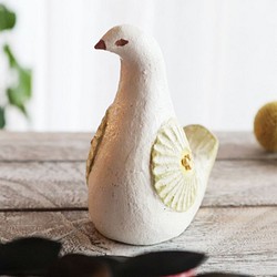 陶置物 幸せ運ぶ白い鳥 アンティーク風仕上げ／パステルオリーブ6　お花 一点物！ 1枚目の画像