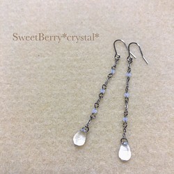 pluie 〜クリスタル〜 しずくとスワロの揺れるピアス ピアス（フック・チェーン） SweetBerry*crystal*  通販｜Creema(クリーマ)