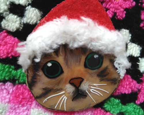 サンタ帽の猫のブローチ ニット帽・ビーニー さくら 通販｜Creema