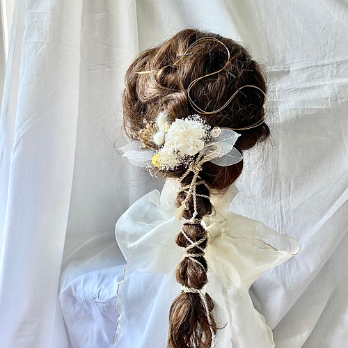 紫と白のあじさいと飾り紐の髪飾り／結婚式 成人式 卒業式 和装 振袖
