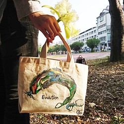 ｜Evolution 進化 1 ｜ 壓克力顏料手繪提袋  Hand Drawn Bag 第1張的照片