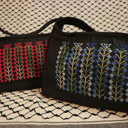 【パレスチナ刺繍】オトナ可愛い刺繍のハンドバッグ 1枚目の画像