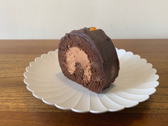 ロールケーキ いぶろーる チョコチョコ カット 1枚目の画像