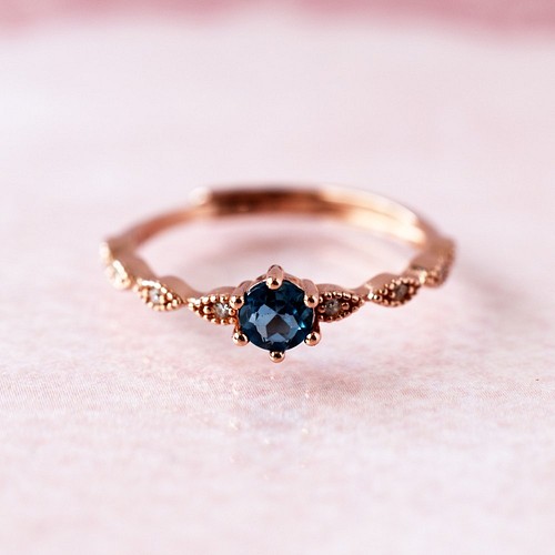 ロンドンブルートパーズ指輪、リング：11月の誕生石：青色：大人可愛い ...