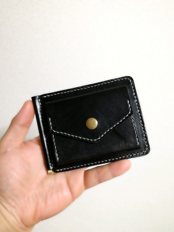 【送料無料】黒ヌメ革の小銭入れ付マネークリップ 1枚目の画像