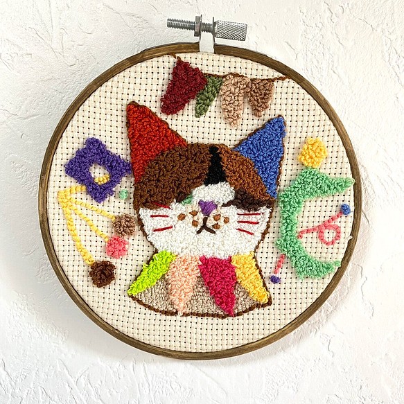 刺繍枠13cm「三毛猫」