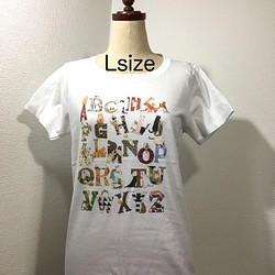 レディースTシャツ(Lサイズ)-『アルファベットとネコ』(ホワイト) 1枚目の画像