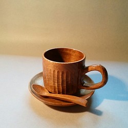 木のコーヒーカップセット 1枚目の画像