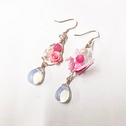 高品質天然石！折り鶴ピアス　薔薇珊瑚【ミルキークォーツu0026淡水パールu0026アプリコット】和風　着物　成人式　可愛い　サージカル