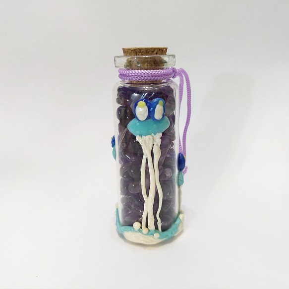 幸運黏土玻璃瓶 (紫水晶,開發智慧、幫助思考、集中念力、增加記憶能力) 第1張的照片