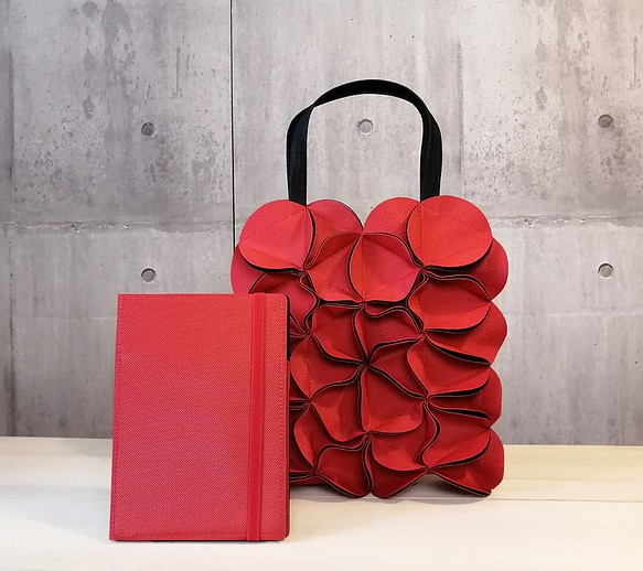 【Creema 限量幸運袋】幾何花朵長款托特包&amp;A5 筆記本套套/紅色 第1張的照片