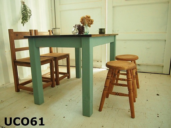 ダイニングテーブル【1500×700】（ツートン・チーク×グリーン）アンティーク風・天然無垢材 1枚目の画像