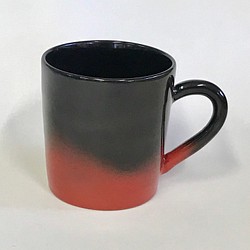 萩焼 マグカップ 黒赤 1枚目の画像