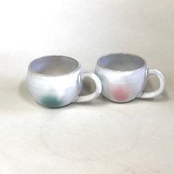 萩焼 スープカップペア　白緑・白ピンク 1枚目の画像